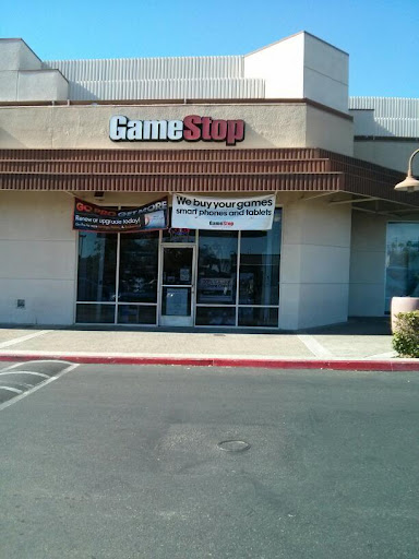 Video Game Store «GameStop», reviews and photos, 10333 Magnolia Ave, Riverside, CA 92505, USA