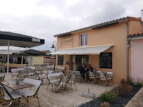 Atmosphère du Restaurant La p'tite guinguette à Châtelaillon-Plage - n°2