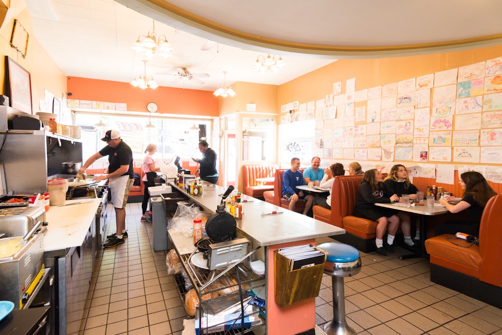 The Uptowner Cafe on Grand Saint Paul, MN 55105 Menu, Hours