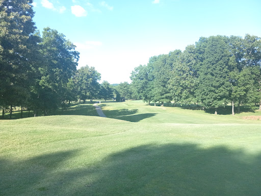 Public Golf Course «Rolling Hills Golf Course», reviews and photos, 1600 Pine Dr, Russellville, KY 42276, USA