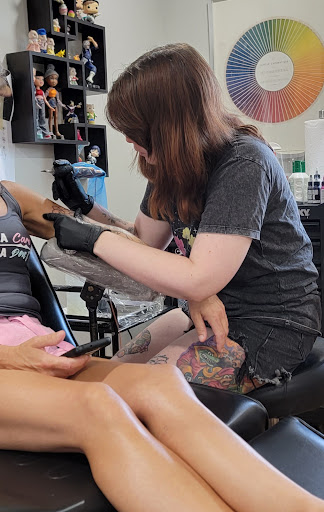 Tattoo Shop «Skull and Rose Tattoo Studio», reviews and photos, 900 E Pulaski Hwy, Elkton, MD 21921, USA