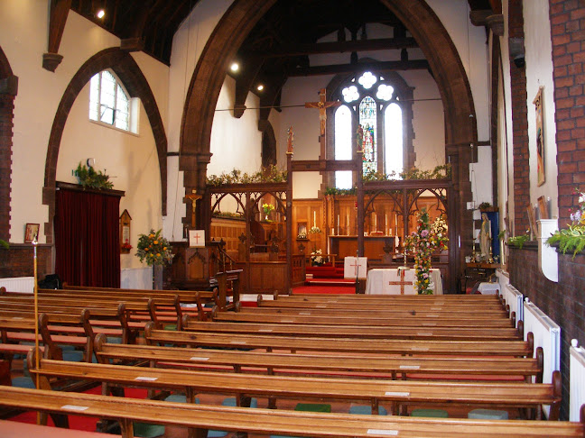 Reviews of Meir Holy Trinity Church in Stoke-on-Trent - Church