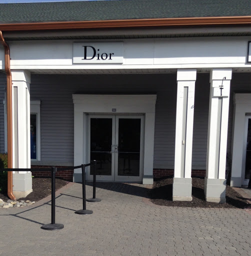 DIOR Woodbury Outlet image 7