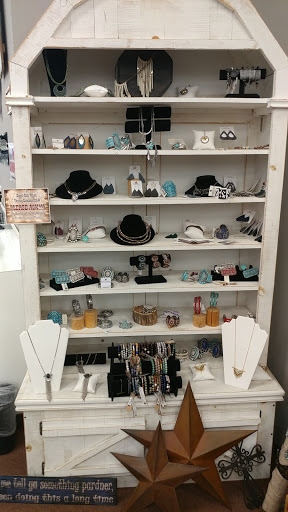 Western Apparel Store «The Fort - Nebraska City», reviews and photos, 903 Central Ave, Nebraska City, NE 68410, USA