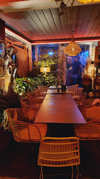 Atmosphère du Restaurant méditerranéen L'Estival | Restaurant Festif - Bar à Cocktails à Belbeuf - n°5