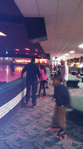 Amusement Center «Skateland West Family Fun Center», reviews and photos, 37550 Cherry Hill Rd, Westland, MI 48185, USA