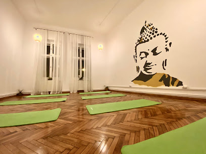 Yoga Hub Cluj - Strada Constanța 7, Cluj-Napoca 400158, Romania