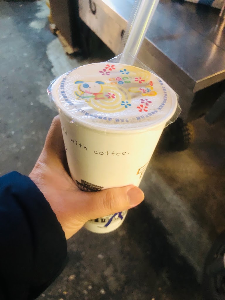 英姐黑糖珍珠鮮奶 的照片