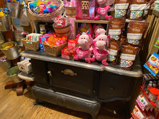 American Restaurant «Cracker Barrel Old Country Store», reviews and photos, 104 Travel Center Blvd, Dublin, GA 31021, USA