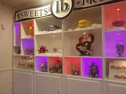 Pastry Shop «Luckhaus & Brubaker Sweets & Treats», reviews and photos, 1939 Maybank Hwy, Charleston, SC 29412, USA