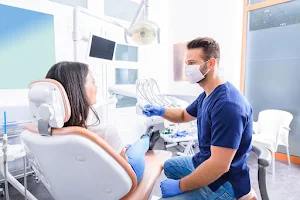 Top-Rated Pediatric Dentist in North Potomac - Dr. Fariba Paryavi image