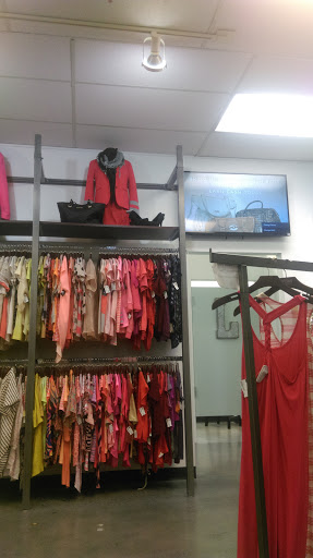 Clothing Store «Uptown Cheapskate», reviews and photos, 8228 E 61st St #101, Tulsa, OK 74133, USA