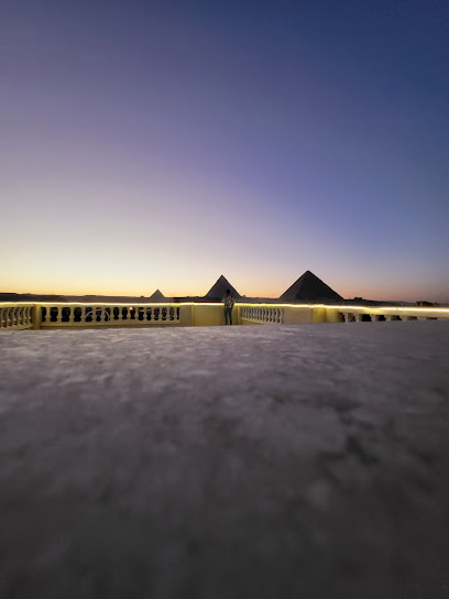 pyramids golden hut inn