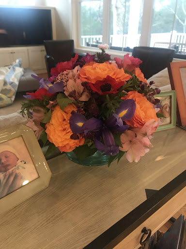 Florist «A New Leaf Florist», reviews and photos, 722 Rio Rd W, Charlottesville, VA 22901, USA