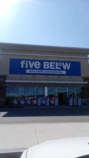 Variety Store «Five Below», reviews and photos, 30 Highland Common E, Hudson, MA 01749, USA