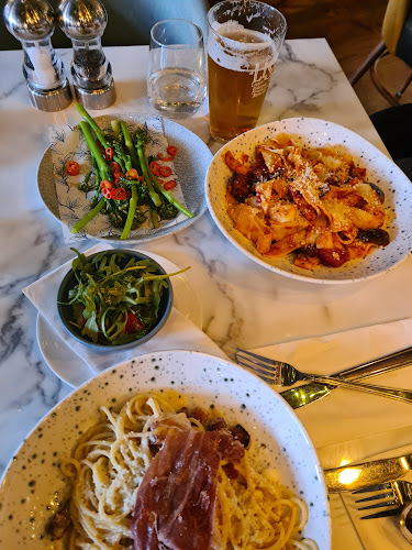 Comments and reviews of Bella Italia - Norwich Red Lion Street