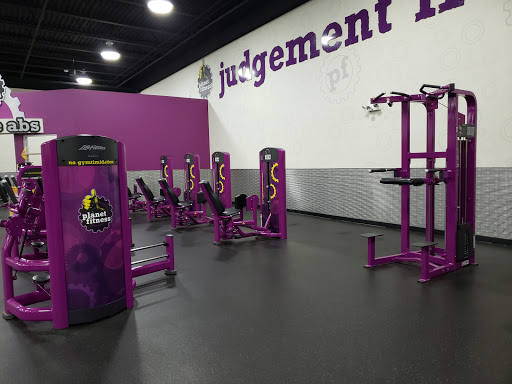 Gym «Planet Fitness», reviews and photos, 3681 28th St SE, Grand Rapids, MI 49512, USA