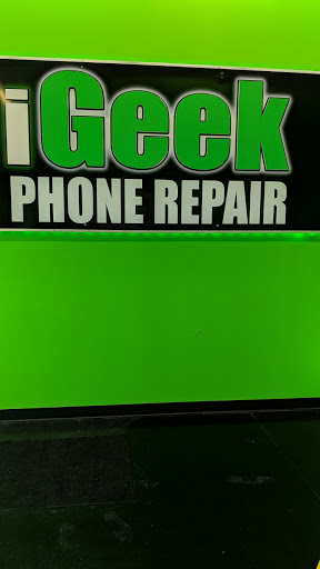 Electronics Repair Shop «iGeek Repair Center», reviews and photos, 445 Elizabeth Lake Rd, Pontiac, MI 48341, USA