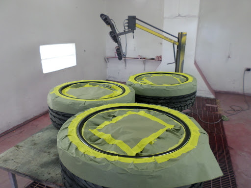 Auto Body Shop «Car World Body Shop», reviews and photos, 7990 NW 64th St, Miami, FL 33166, USA