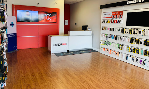 Electronics Repair Shop «uBreakiFix», reviews and photos, 4734 S Kirkman Rd, Orlando, FL 32811, USA