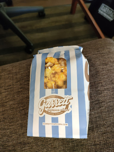 Popcorn Store «Garrett Popcorn Shops», reviews and photos, 5 Woodfield Mall, Schaumburg, IL 60173, USA