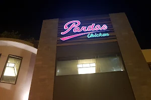 Pardos Chicken image