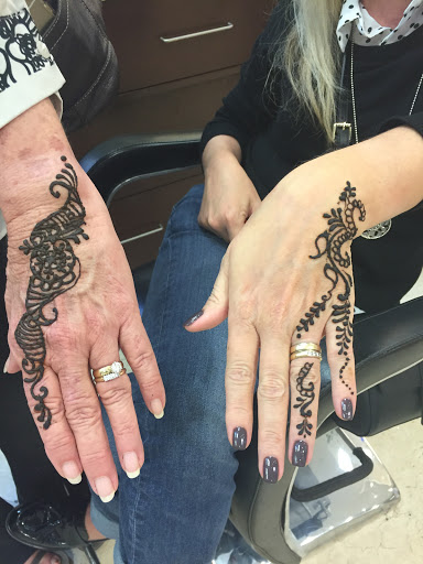 Day Spa «Camilla Day Spa: Aveda Lifestyle Salon», reviews and photos, 9267 W Atlantic Blvd, Coral Springs, FL 33071, USA