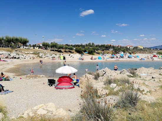 Camping Tiha beach