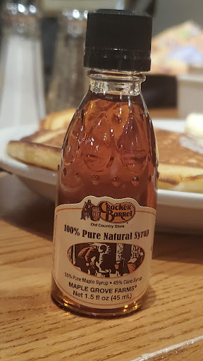 American Restaurant «Cracker Barrel Old Country Store», reviews and photos, 11701 University Ave, Clive, IA 50325, USA