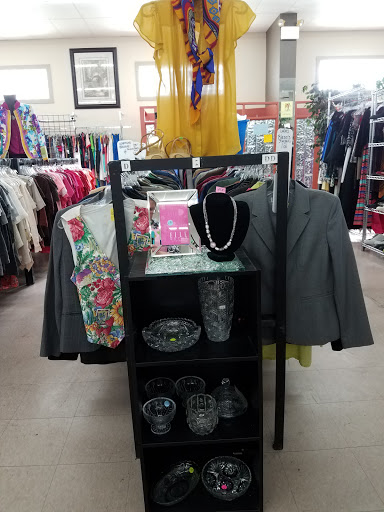 Thrift Store «Boysville Auxiliary Thrift», reviews and photos, 307 W Olmos Dr, San Antonio, TX 78212, USA