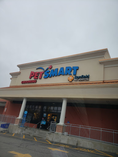 Pet Supply Store «PetSmart», reviews and photos, 1600 Marcus Ave, New Hyde Park, NY 11040, USA