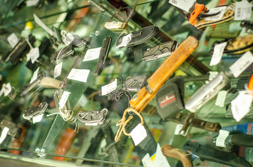 Pawn Shop «Newport Pawn Shop», reviews and photos, 224 SW Coast Hwy, Newport, OR 97365, USA