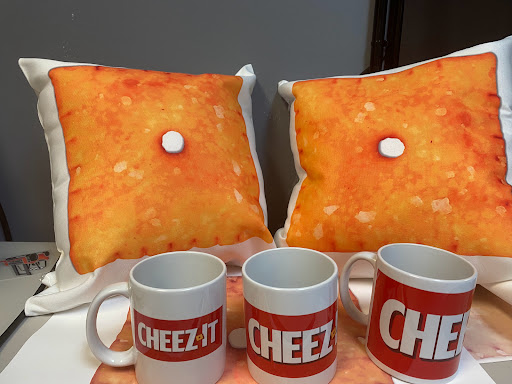 Custom T-shirt Store «Custom Print Now», reviews and photos, 5834 W Grand Ave #1, Chicago, IL 60639, USA