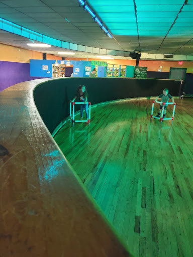 Roller Skating Rink «Magic Wheels Skating Center», reviews and photos, 1671 Fort Campbell Blvd, Clarksville, TN 37042, USA