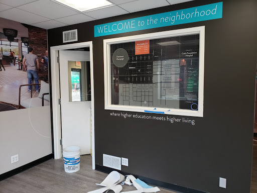 Sign Shop «FASTSIGNS», reviews and photos, 313 N Mattis Ave #114, Champaign, IL 61821, USA