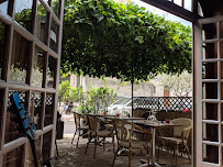 Atmosphère du Restaurant français Le Galoubet à Arles - n°4