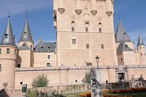 Torre de Juan II del Alcázar de Segovia image