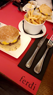 Cheeseburger du Restaurant Ferdi à Paris - n°20