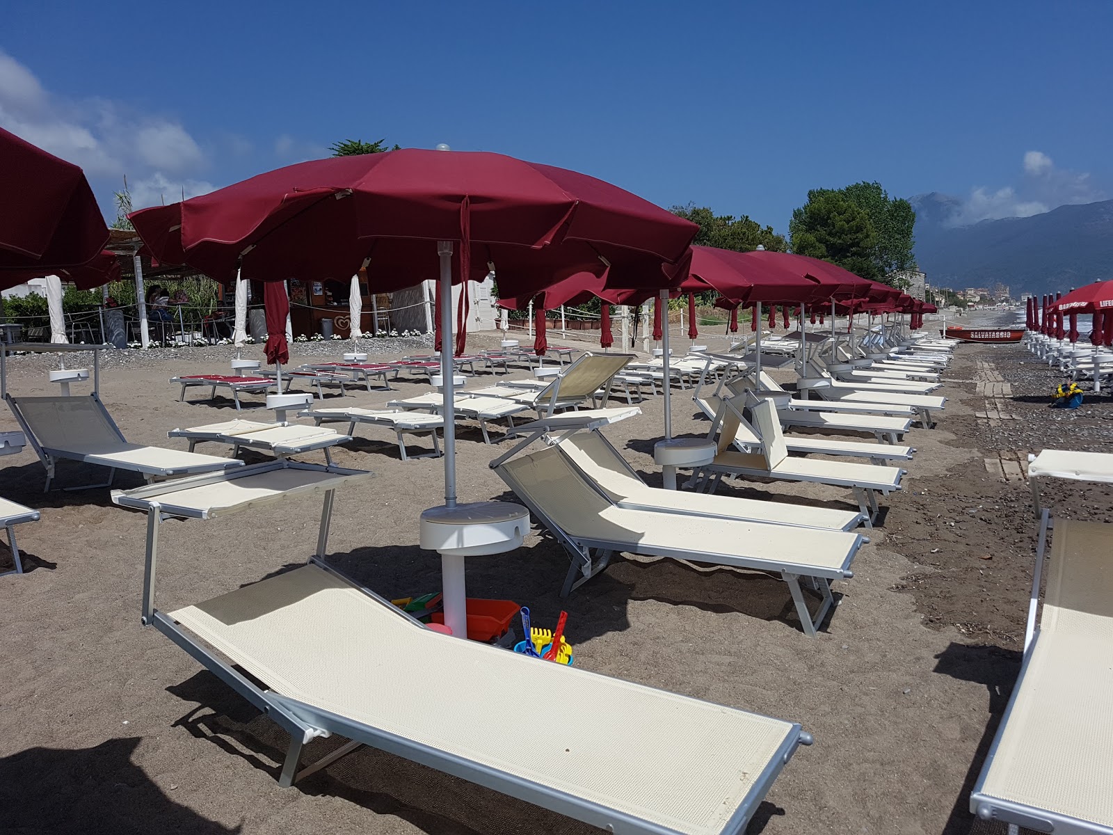 Fotografie cu Villammare beach II amplasat într-o zonă naturală