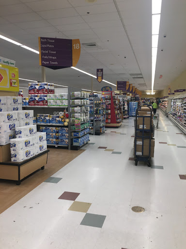 Supermarket «Super Stop & Shop», reviews and photos, 290 Turnpike Rd, Westborough, MA 01581, USA