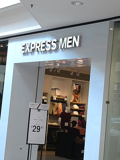 Clothing Store «Express», reviews and photos, 250 Woodbridge Center Dr, Woodbridge, NJ 07095, USA