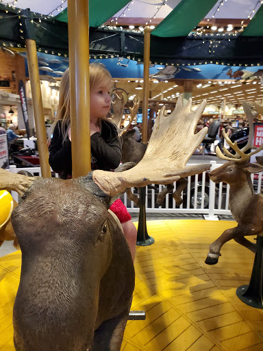 Sporting Goods Store «Bass Pro Shops», reviews and photos, 10501 Palm River Rd, Tampa, FL 33619, USA