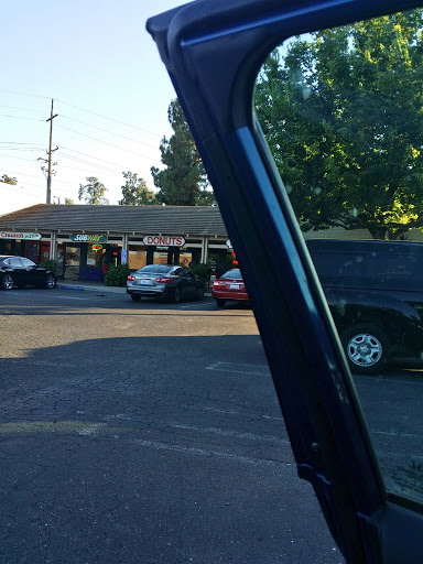 Tobacco Shop «Smoke Hut», reviews and photos, 1300 E Covell Blvd, Davis, CA 95616, USA