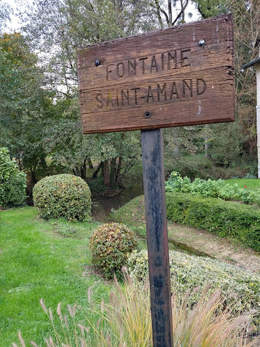 Fontaine Saint-Amand à Saint-Amand-sur-Fion