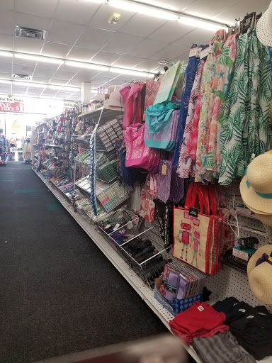 Dollar Store «Dollar Tree», reviews and photos, 175 Mansfield Ave #11, Norton, MA 02766, USA