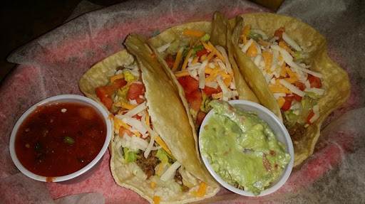 Bar & Grill «Kimmyz Tatum Point», reviews and photos, 4601 E Bell Rd, Phoenix, AZ 85032, USA