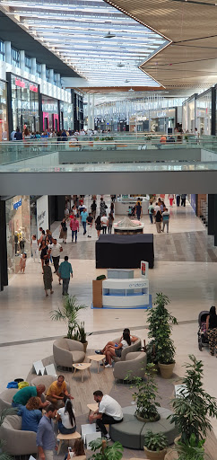 Mayoral - Tienda De Ropa Infantil Y Para Bebés - C.          C.           Lagoh (Sevilla)