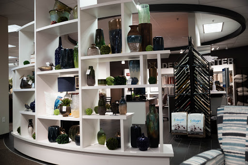 Furniture Store «La-Z-Boy Furniture Galleries», reviews and photos, 7070 SW Nyberg St, Tualatin, OR 97062, USA