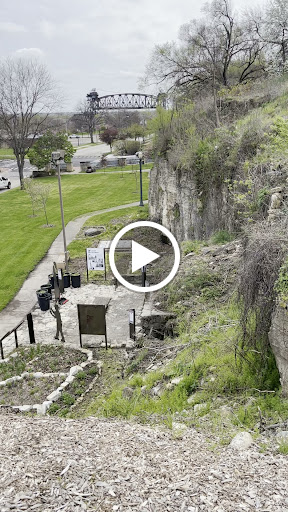 Park «Billie Limacher Bicentennial Park», reviews and photos, 201 W Jefferson St, Joliet, IL 60432, USA