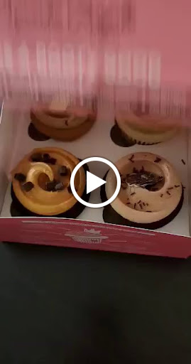 Cafe «Cupcake Royale», reviews and photos, 108 Pine St, Seattle, WA 98101, USA